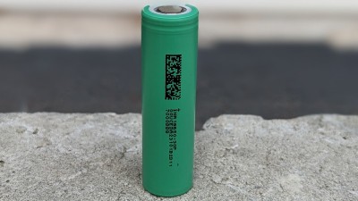 Акумулятор силовий LiIon INR18650 18650 3000mAh 3.7V 10C 30P (19728)