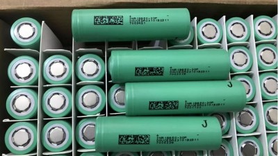 Акумулятор силовий LiIon INR18650 18650 3000mAh 3.7V 10C 30P (19728)