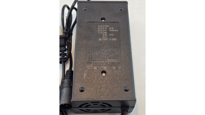 Зарядний пристрій для літій-іонних акумуляторів Li-ion 29.4V 4A (20762)