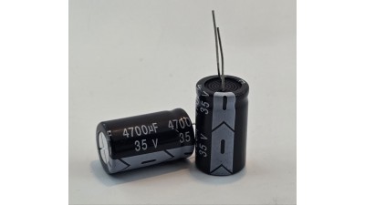 Електролітичний конденсатор 35V 4700uF (20770)
